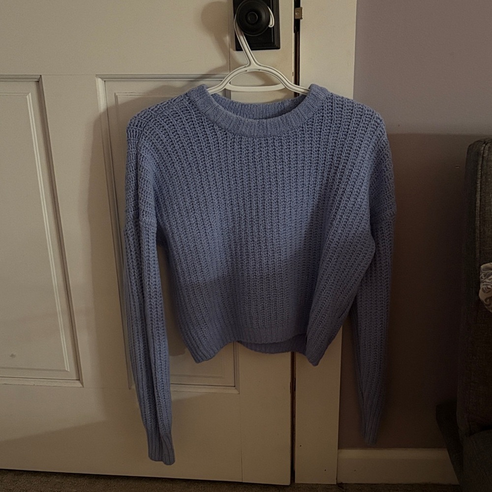 SUPER CUTE BLUE SWEATER